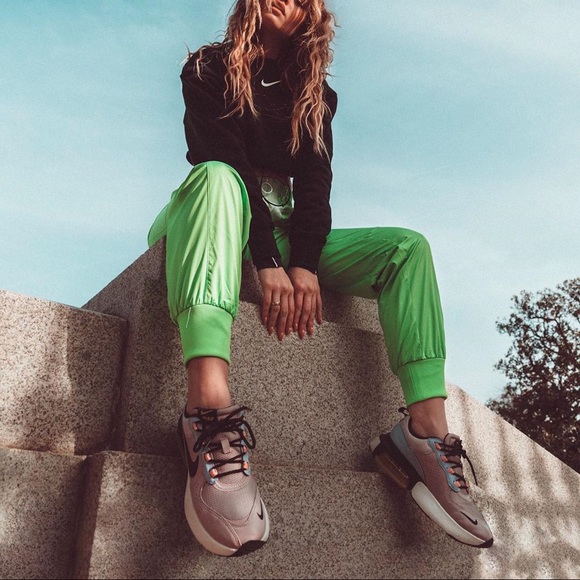 Nike Air Max Verona - Picture 3 of 13